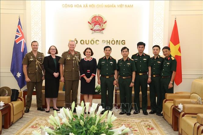 Ambassador’s contributions to Vietnam-Australia strategic partnership praised